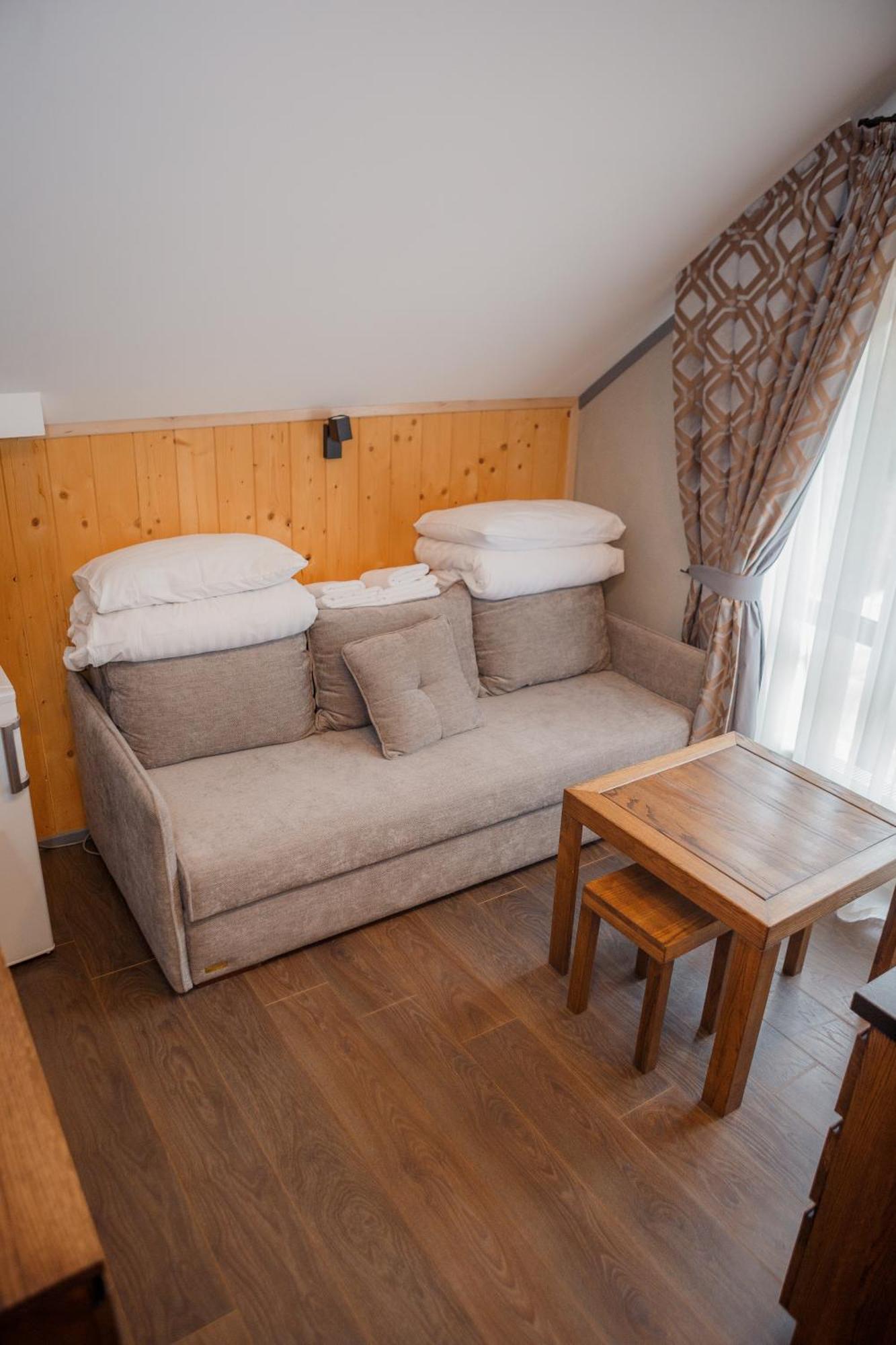 Hotel Monysto Буковел Екстериор снимка