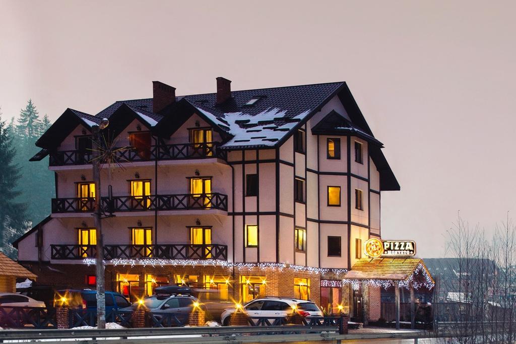 Hotel Monysto Буковел Екстериор снимка